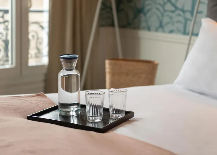 Avama Prony 3* Parigi