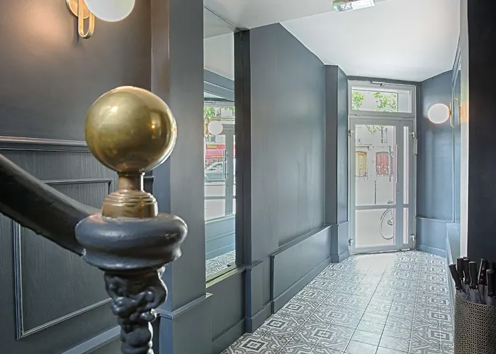 Avama Prony 3* Parigi