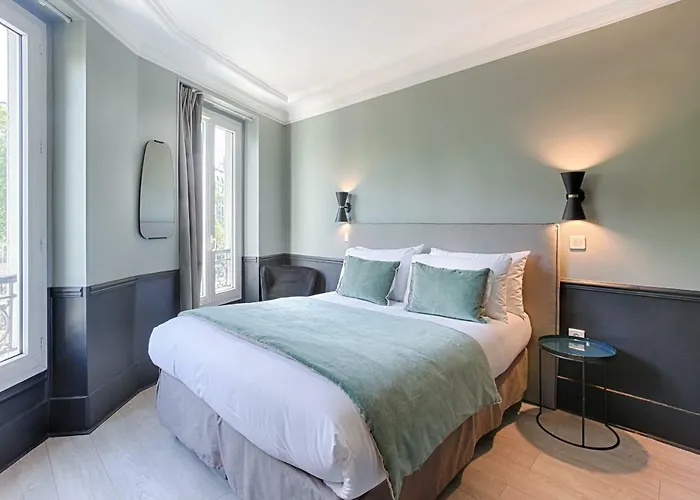 Avama Prony 3* Parigi