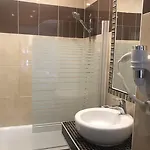 Hotel Prony Monceau 3* Parigi