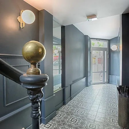 Prony Monceau 3* パリ