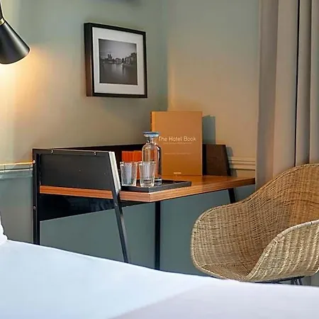 Prony Monceau Hotel 3*