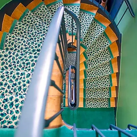 Prony Monceau Hotel