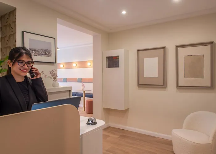 Отель Avama Prony