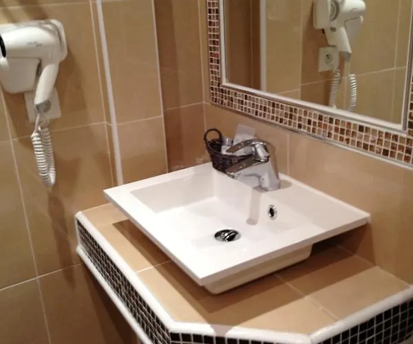 Отель Avama Prony