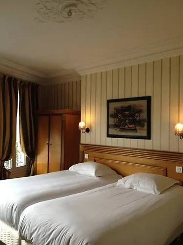 Avama Prony Париж